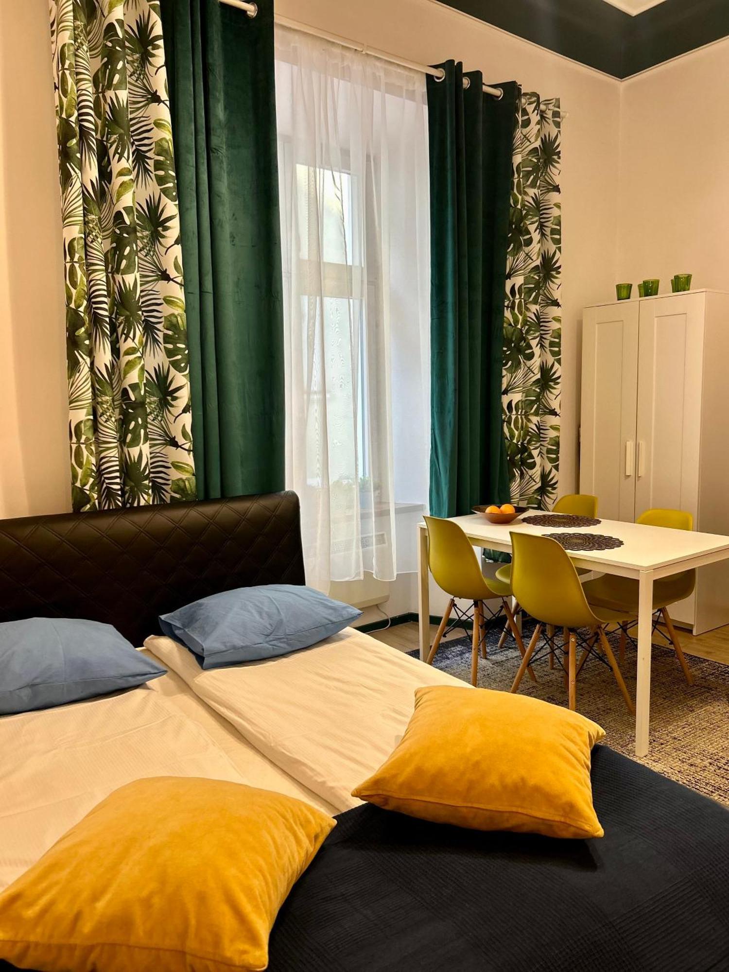 קרקוב Vintage Senacka Apartaments מראה חיצוני תמונה